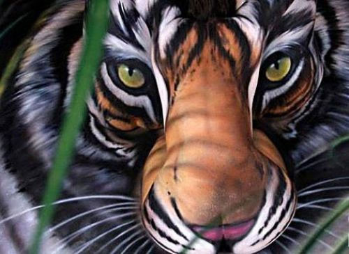 Resimdeki kadını bulun! - Resim: 1