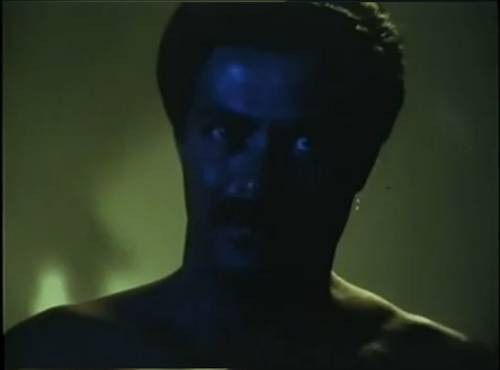 Gülmekten kırıp geçiren film afişleri! - Resim: 1