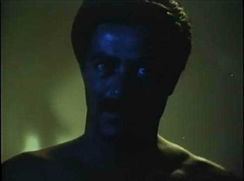 Gülmekten kırıp geçiren film afişleri! - Resim: 3