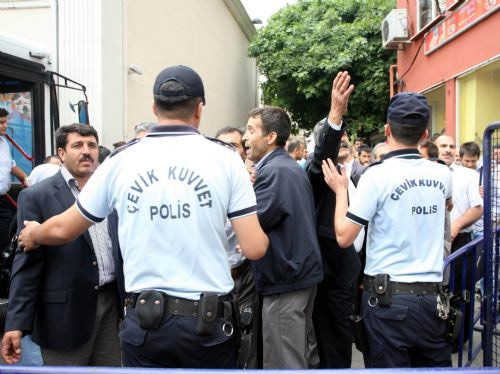 Bombacılara alkışlı destek - Resim: 3