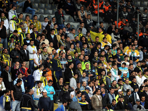 Fener sevindi tribünler çıldırdı - Resim: 1