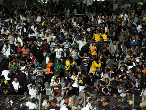 Fener sevindi tribünler çıldırdı - Resim: 2