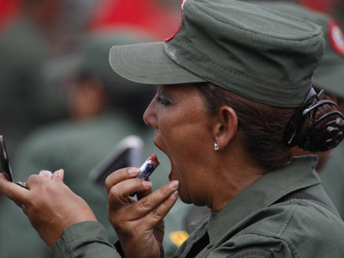 Ev kadınlarından ordu kurdu - Resim: 1