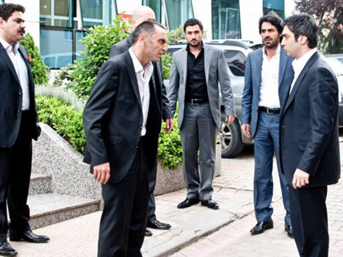 Kurtlar Vadisi'nde işler karışıyor - Resim: 2