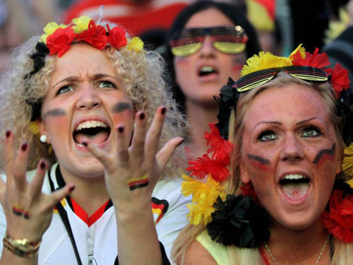 Dünya kupasında taraftarlar çıldırdı - Resim: 2