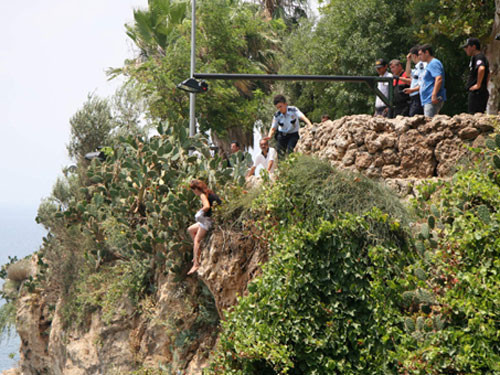 Saçından tutup hayata bağladı - Resim: 2