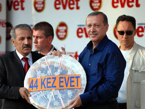 Liderlerin meydanlardaki söz savaşı - Resim: 4