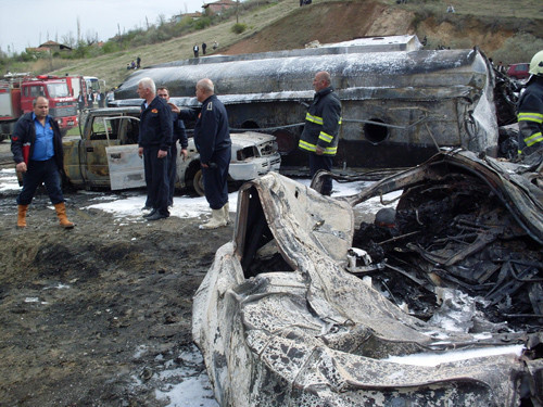 Elmadağ'da zincirleme kaza - Resim: 1