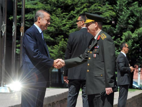 Erdoğan Başbuğ'u kapıda uğurladı - Resim: 1