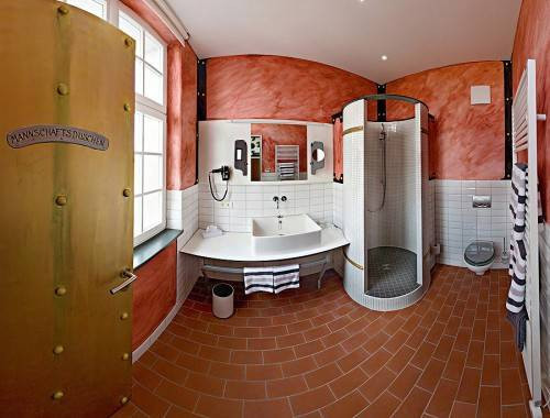 Otomobil meraklıları için cennet gibi bir otel - Resim: 3