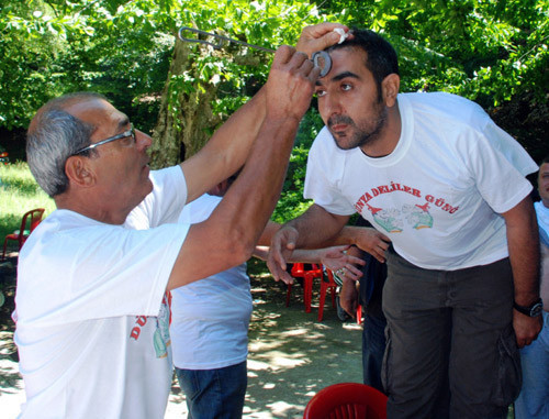 Memleketin en deli başkanını seçildi! - Resim: 3