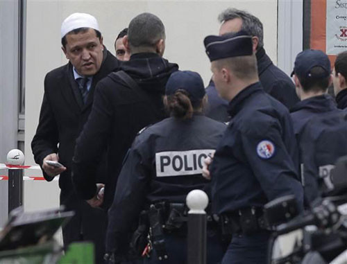 Paris'teki katliama ilk imam koştu - Resim: 3