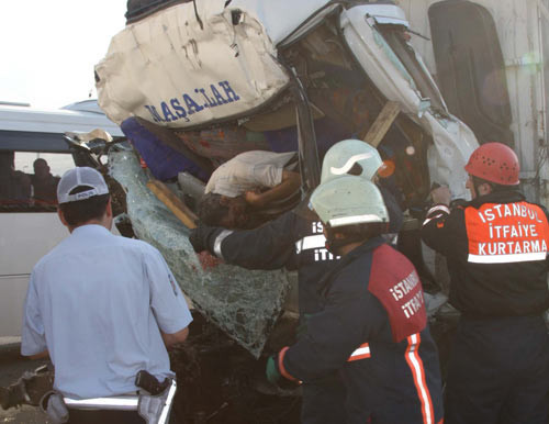 TEM'i bu kaza kilitledi! - Resim: 4