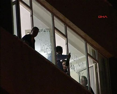 Böyle yılbaşı kutlaması görülmedi! - Resim: 3