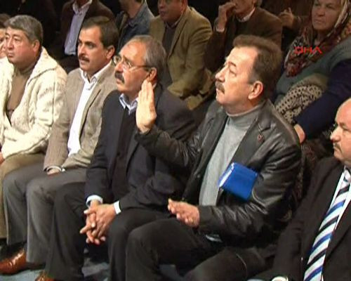 Belediyeyi darmadağan ettiler - Resim: 2