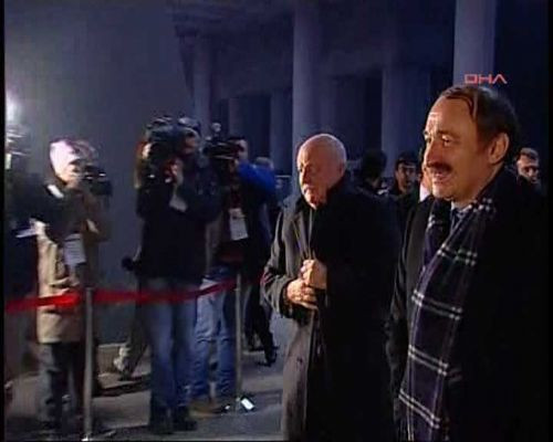 Başbakan açılışı terk etti - Resim: 3