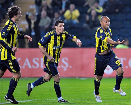 Fenerbahçe-Manisaspor karşılaşması - Resim: 2