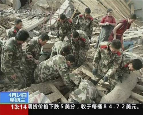 Çin depreminden ilk görüntüler - Resim: 4