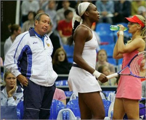 Kaçamak bakışlar böyle yakalandı! - Resim: 1