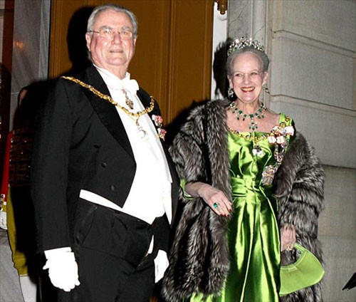 Fermuarını açık unutunca... - Resim: 2