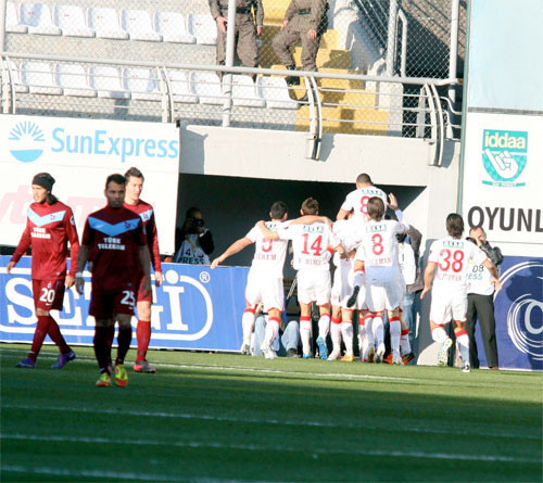 Karadeniz fırtınası Antalya'da durdu - Resim: 4