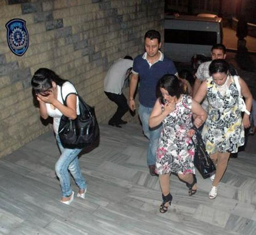 Fuhuş operasyonu - Resim: 1