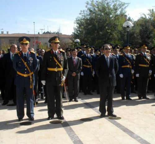 Baydemir'den 'Cumhuriyet' sıcaklığı - Resim: 3