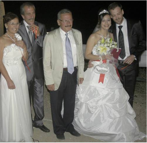 Anne-kız aynı anda evlendi - Resim: 4