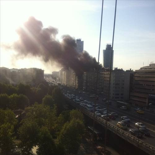 Mecidiyeköy'deki yangından kareler - Resim: 2