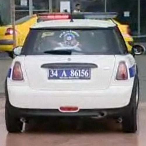 Polise 50 bin TL'lik Mini Cooper  - Resim: 2