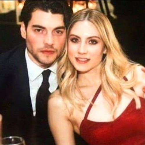 ATV Hercai yıldızı Akın Akınözü'nün sevgilisi Sandra evi terk etti kıskançlık krizi - Resim: 3
