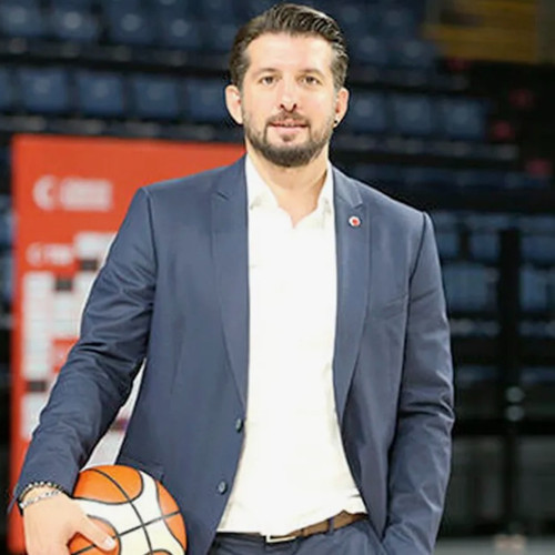 Kerem Tunçeri'nin gizli aşkı ortaya çıktı! Artık birlikte poz veriyorlar...