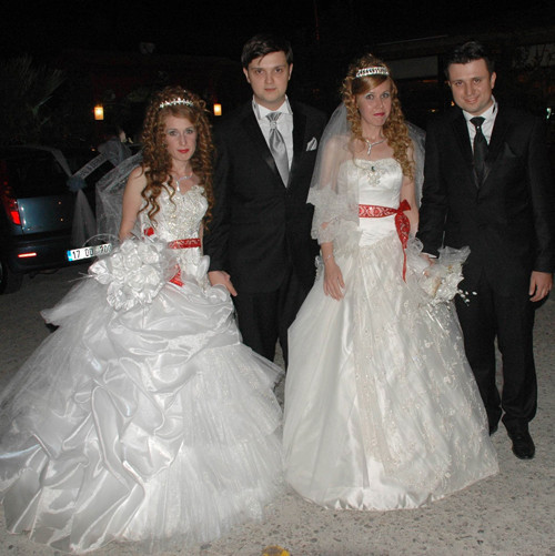 2 erkek kardeşe 2 kız kardeş gelin - Resim: 1