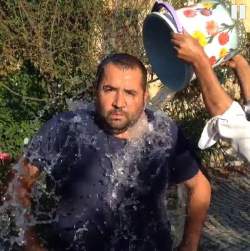 Bir kova buzlu su yiyen ünlülerin feleği şaştı - Resim: 4