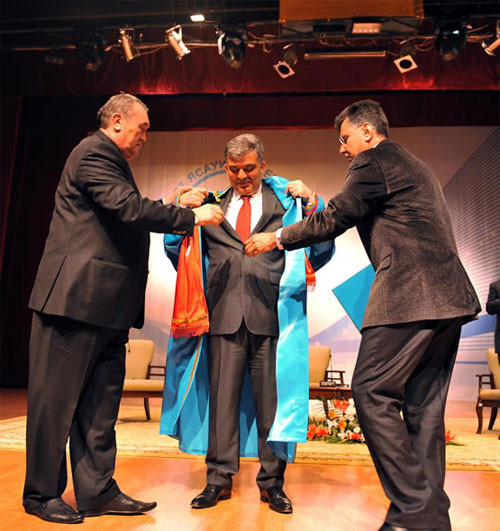 Cumhurbaşkanı Gül'e fahri profesörlük - Resim: 3