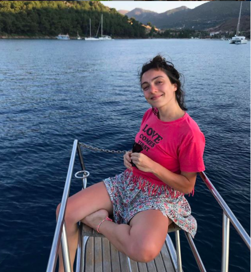 Masumlar Apartmanı Gülben bakın kiminle evli çıktı BKM'nin gözdesi - Resim: 4