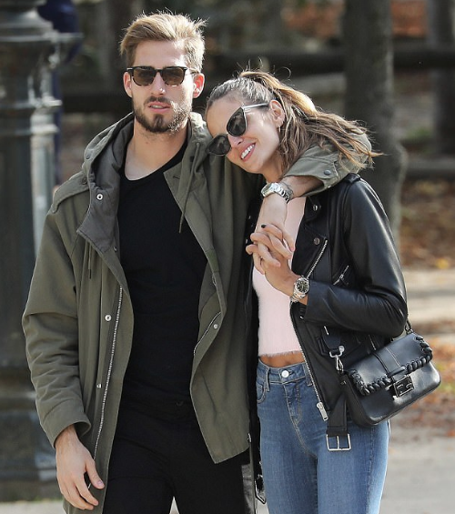 Yatak odası sırlarını anlattı: Sevgilim maç kaybedince sevişemiyoruz - Resim: 2