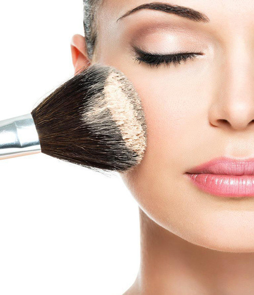 Bu makyaj hileleri sizi 5 yaş genç gösteriyor! Daha genç görünmek istiyorsanız bir de bunları deneyin - Resim: 1