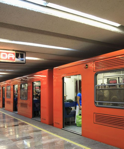 Metrolara 'Penisli koltuk' koydular! Dünya bunu da gördü - Resim: 3