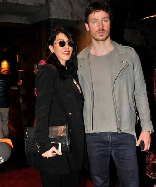 Hande Yener'den ateşli çift yorumu! Emekli çiftlerden değiliz - Resim: 1