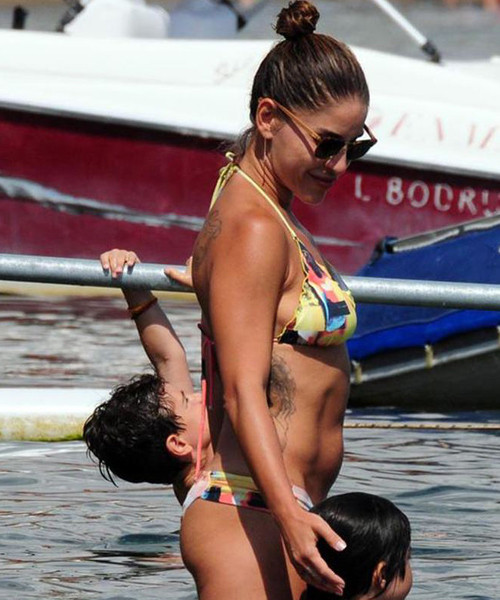 Kim der ki 2 çocuk annesi! Irmak Ünal arz-ı endam ediyor - Resim: 3