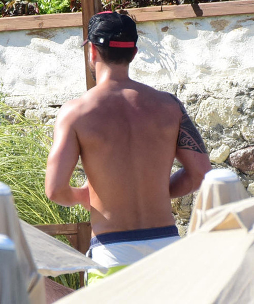 Bay üçgen vücut Murat Boz Alaçatı'yı yakıyor! - Resim: 4