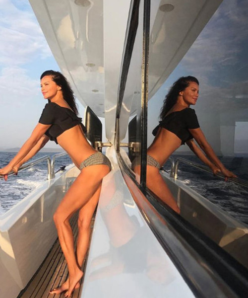 Ebru Şallı'nın paylaştığı fotoğrafta o detay dikkatlerden kaçmadı! - Resim: 3