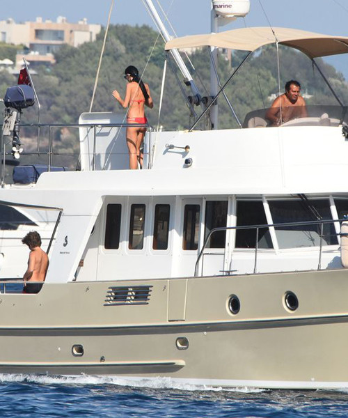 İvana Sert'in eski kocası Yurdal Sert rus mankenle yakanlandı - Resim: 3