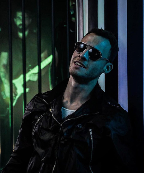 Yaşamayanlar dizisinin Dmitry'si Kerem Bürsin: Belki arkamdan konuşuyorlardır - Resim: 1