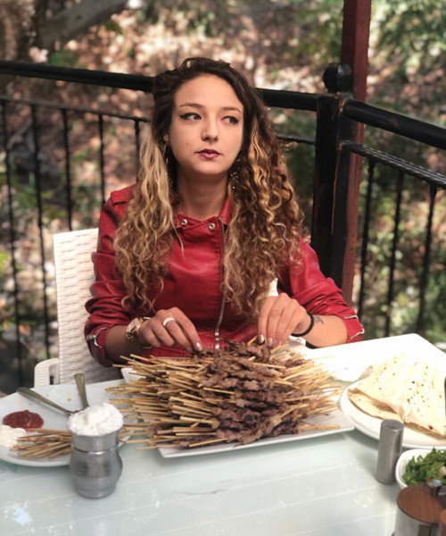 43 kiloluk kadın 290 çöp şiş yedi önceki rakibine büyük fark attı!  - Resim: 3