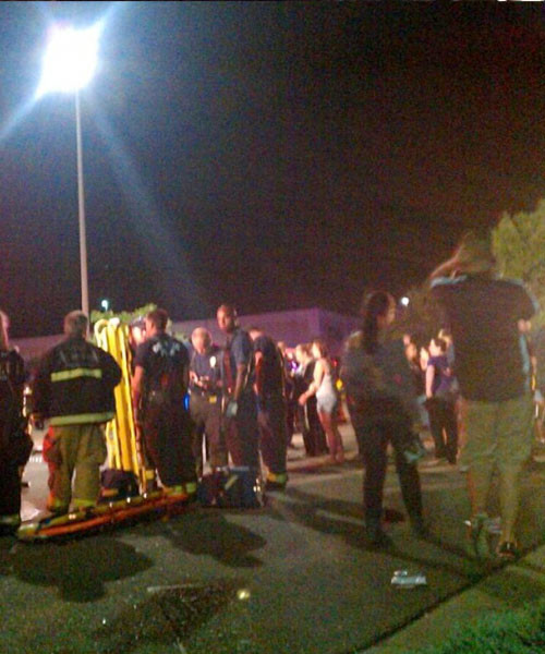 Olaylı galadan ilk fotoğraflar geldi! - Resim: 3