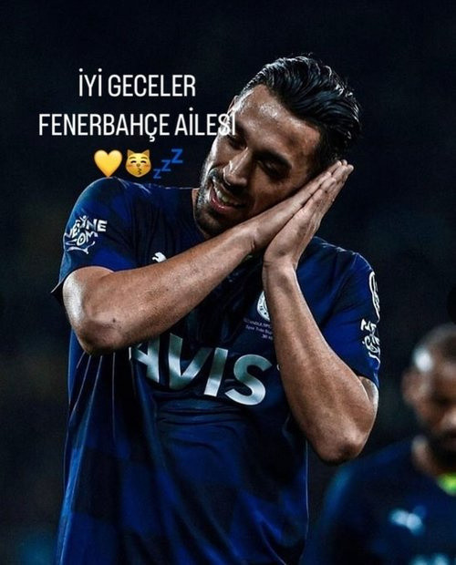 Fenerbahçeli futbolculardan Galatasaray'a olay gönderme! - Resim: 2