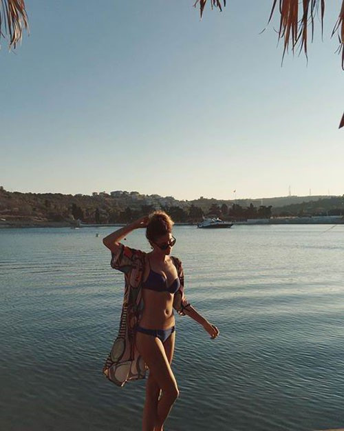 Survivor Begüm Yücetan podyumda... İşte o pozları - Resim: 4