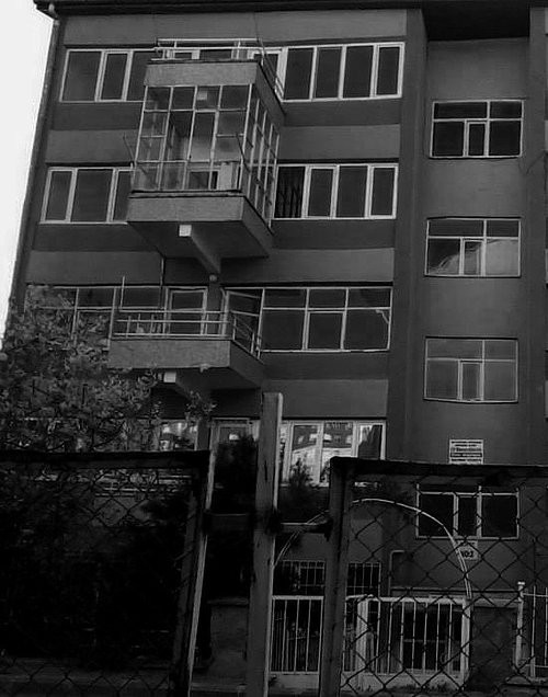 Korkunç bir şehir efsanesi... 129 nolu apartman! - Resim: 4